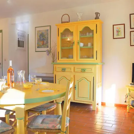 2p Avec Terrasse, Jardin Et Piscine - Le Lavandou, 4 Couchages, Parking Inclus - Fr-1-251-573 Apartment Le Lavandou